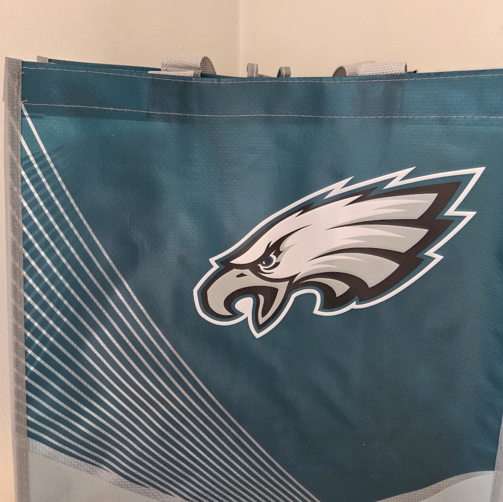 PHILADELPHIA EAGLES 🦅 Set of 2 Reusable Tote Shopping Bags NFL Football NWT🏈 - Picture 4 of 16